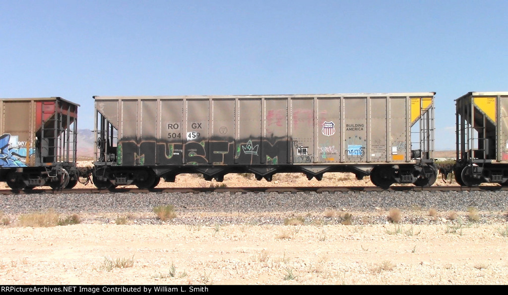 WB Unit Loaded Open Hooper Frt at Erie NV W-MdTrnSv-pshrs -98